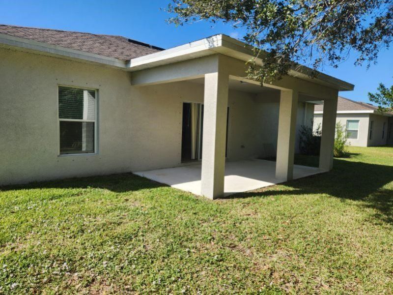 5274 Oakland Lake Circle, Fort Pierce, FL 34951 Photo