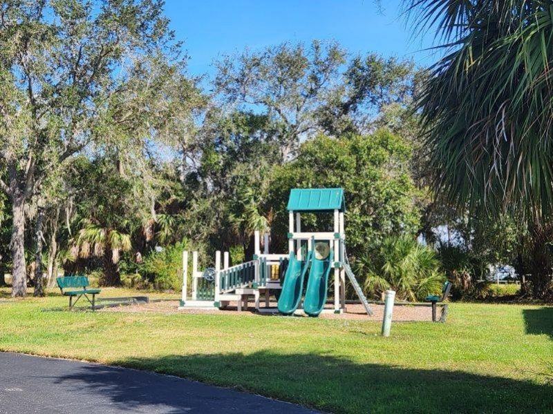 5274 Oakland Lake Circle, Fort Pierce, FL 34951 Photo