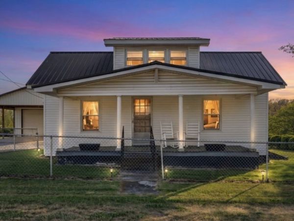 1331 Altamont St , Tracy City, TN 37387