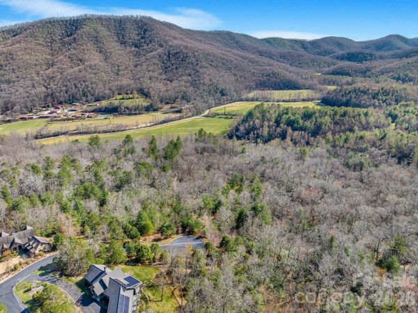 140 Woodhen Way , Mills River, NC 28742