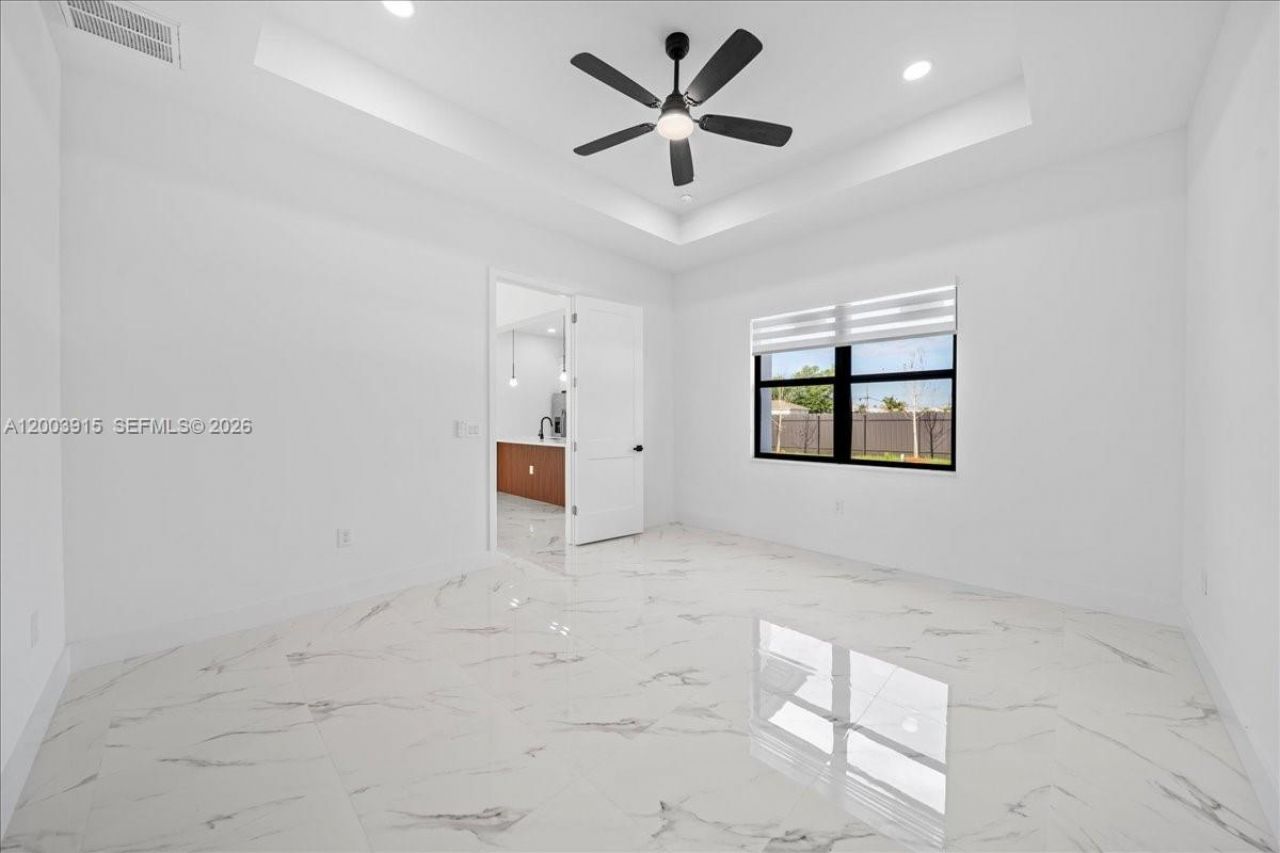 2116 NE 10th Ave, Cape Coral, FL 33909 Photo