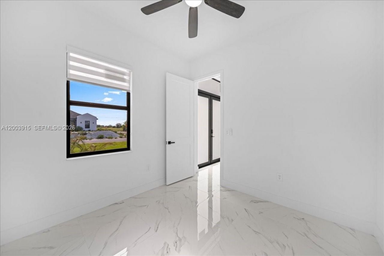 2116 NE 10th Ave, Cape Coral, FL 33909 Photo