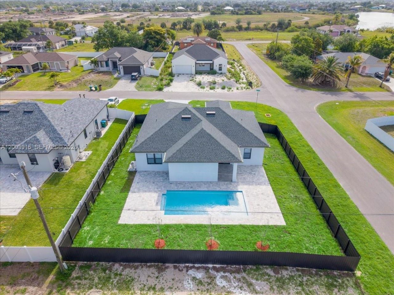2116 NE 10th Ave, Cape Coral, FL 33909 Photo
