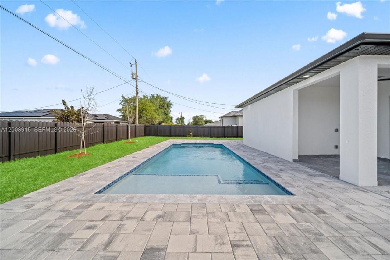 2116 NE 10th Ave, Cape Coral, FL 33909 Photo