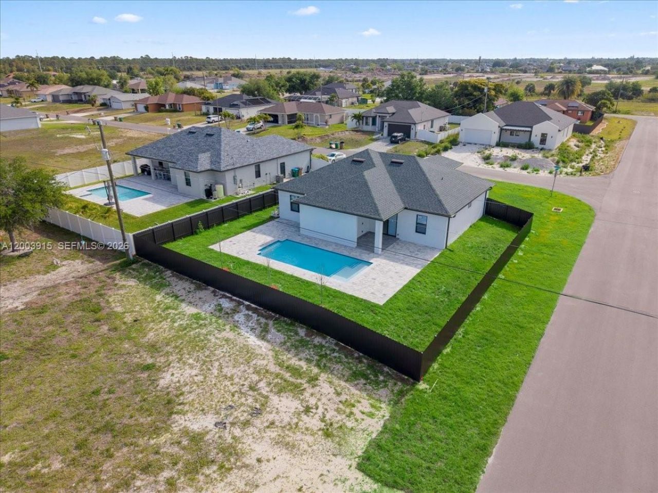 2116 NE 10th Ave, Cape Coral, FL 33909 Photo