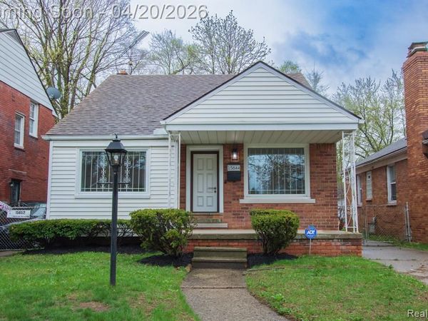 15644 Carlisle Street, Detroit, MI 48205