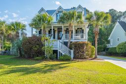 2240 Branch Creek Drive photo 4