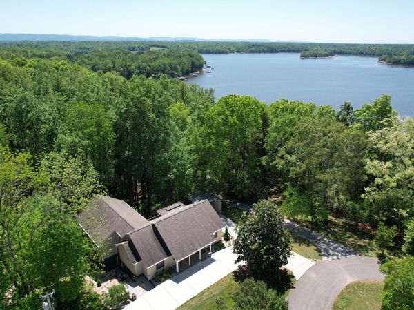 105 W Paradise Drive, Winchester, TN 37398