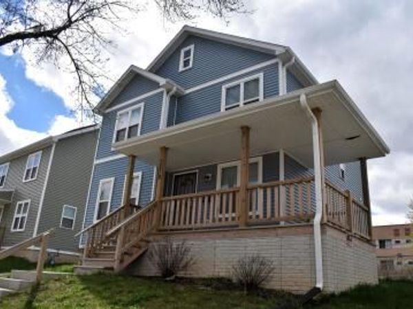 3279 N Dr William Finlayson STREET, Milwaukee, WI 53212