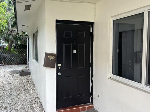 220 SE 22nd Avenue, Unit 3, Pompano Beach, FL 33062