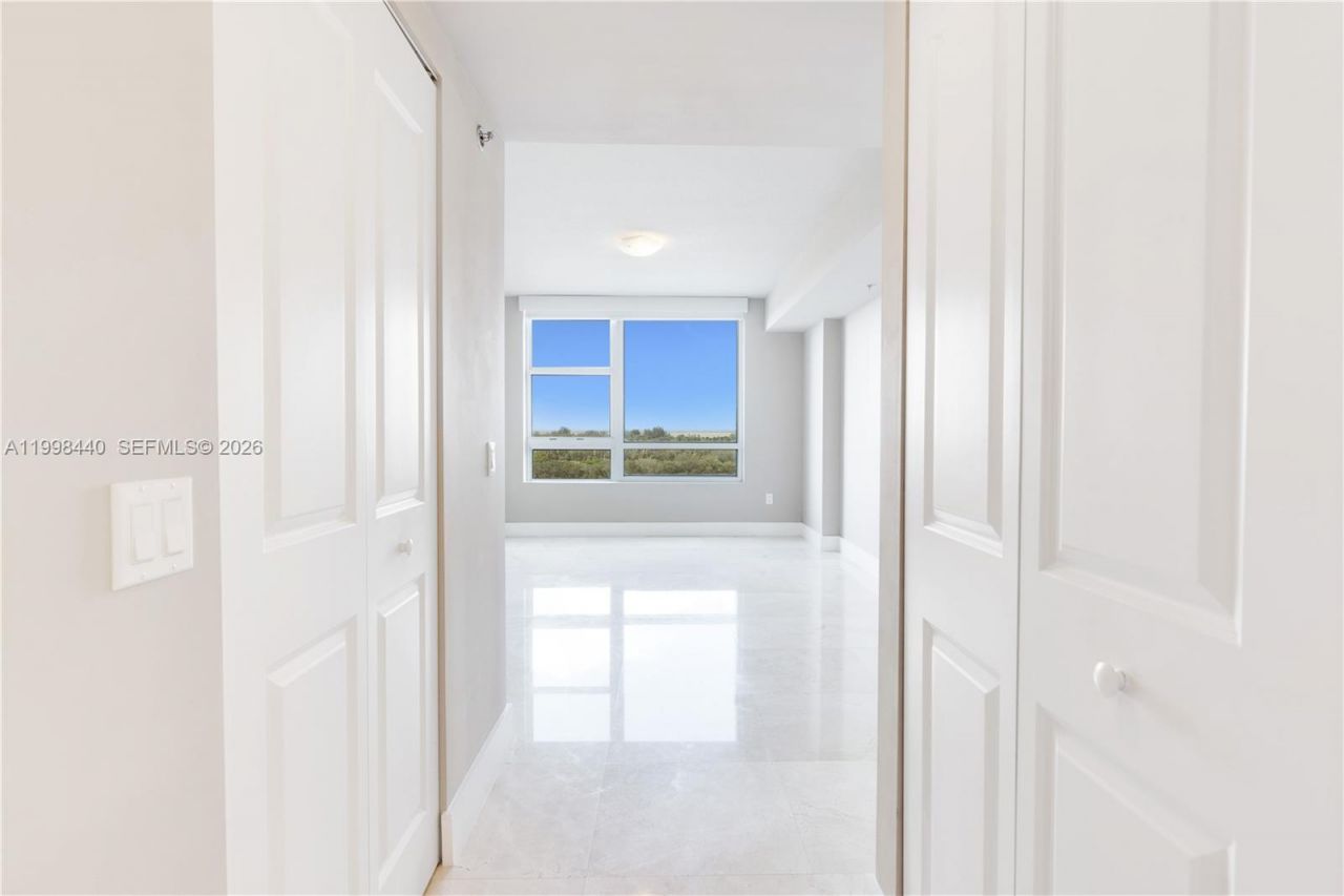 2641 N Flamingo Rd , Unit 1005N, Sunrise, FL 33323 Photo