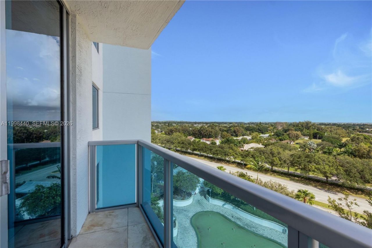 2641 N Flamingo Rd , Unit 1005N, Sunrise, FL 33323 Photo