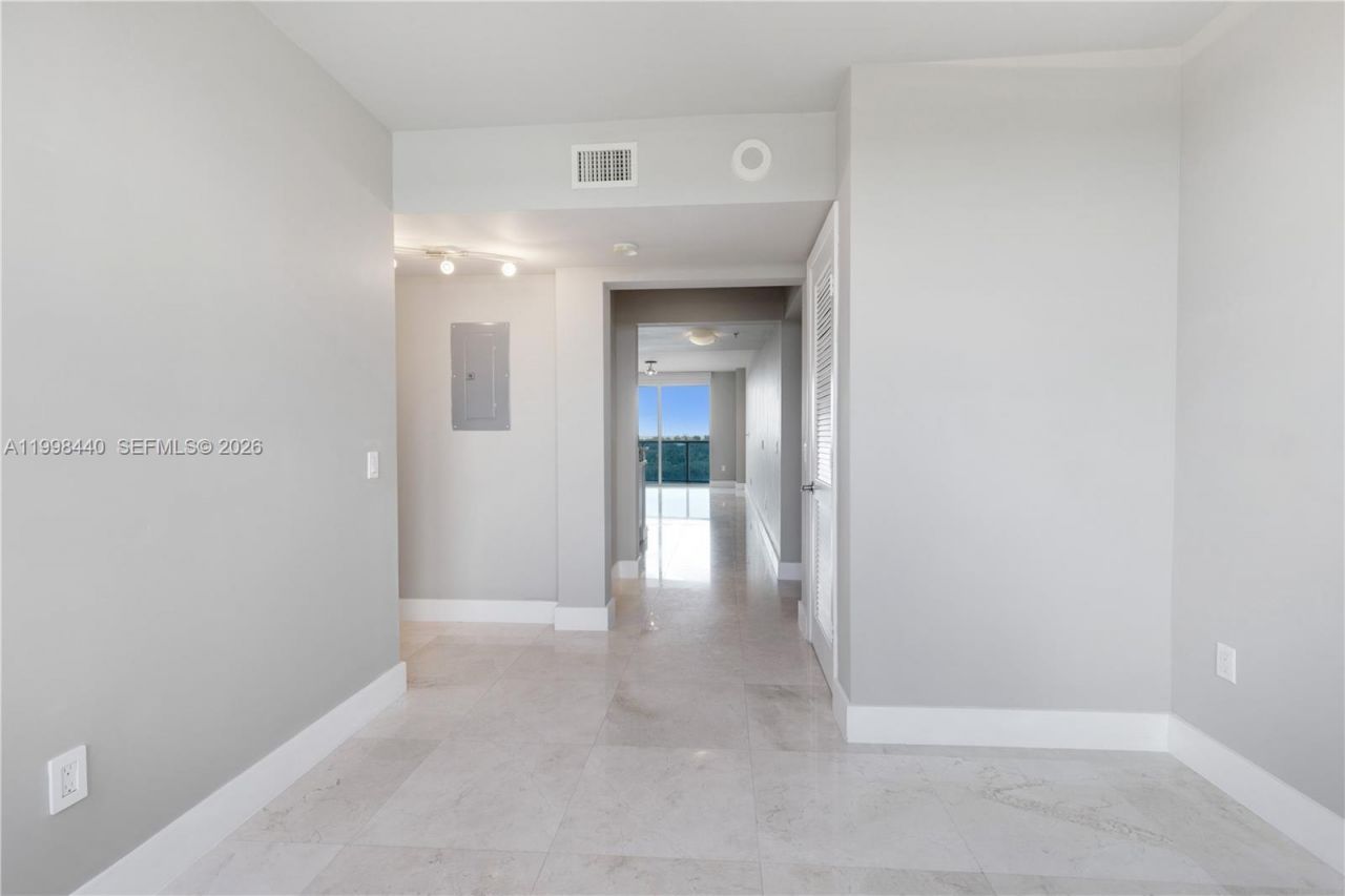 2641 N Flamingo Rd , Unit 1005N, Sunrise, FL 33323 Photo