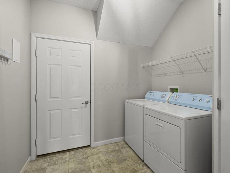 5901 Blackbird Way, Lewis Center, OH 43035 Photo 27