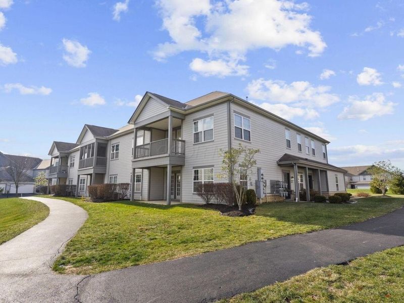 5901 Blackbird Way, Lewis Center, OH 43035 Photo 32