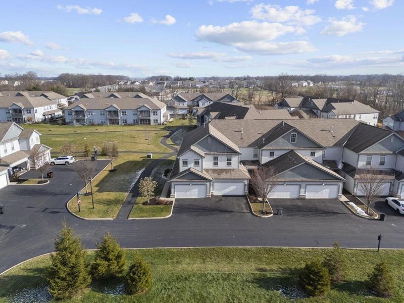 5901 Blackbird Way, Lewis Center, OH 43035 Photo 39