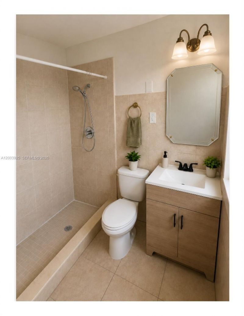 705-713 NE 3rd St, Unit 1-9, Hallandale Beach, FL 33009 Photo