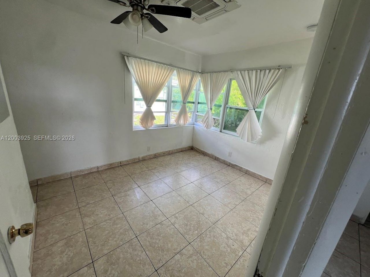 705-713 NE 3rd St, Unit 1-9, Hallandale Beach, FL 33009 Photo