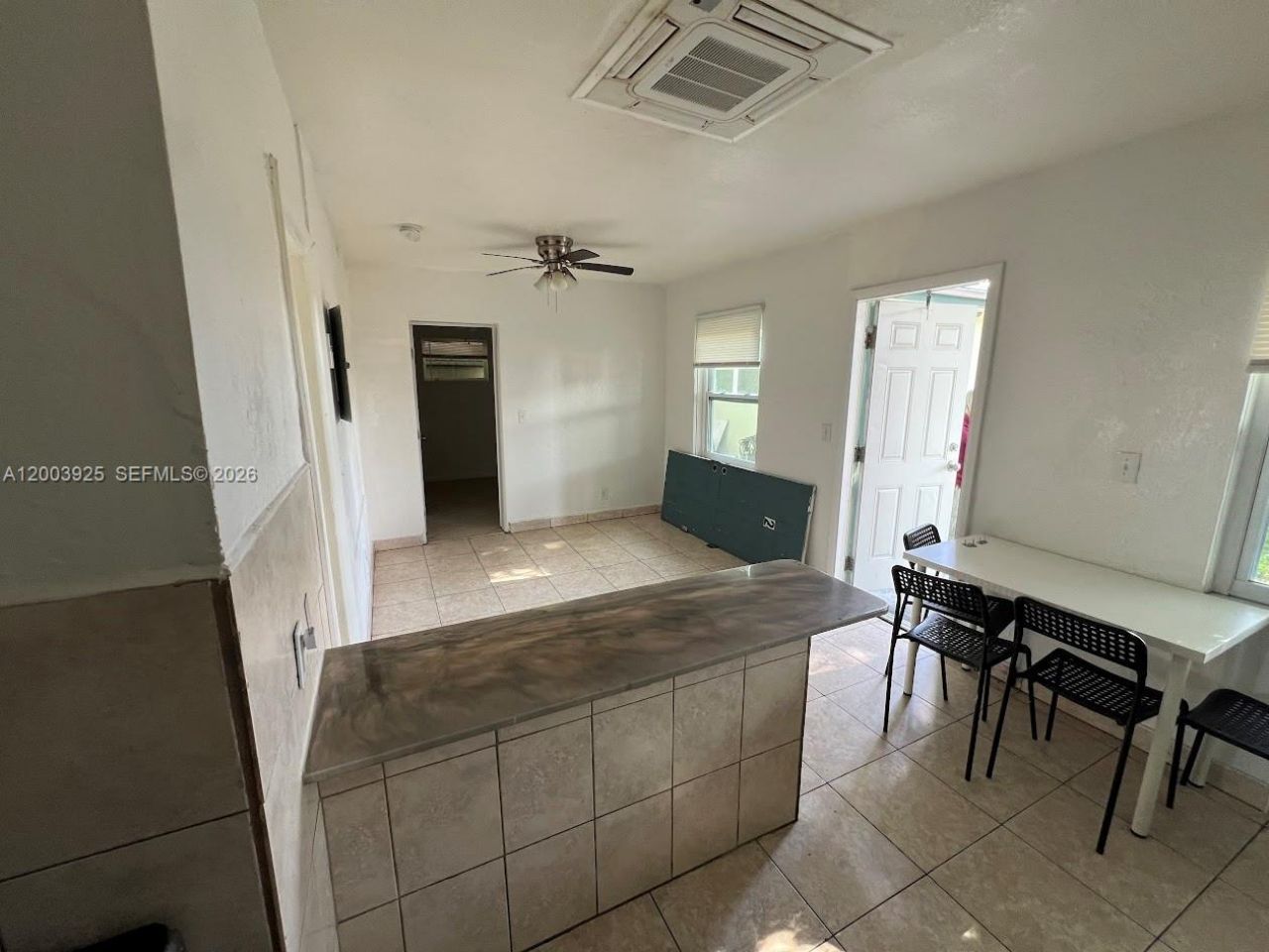 705-713 NE 3rd St, Unit 1-9, Hallandale Beach, FL 33009 Photo