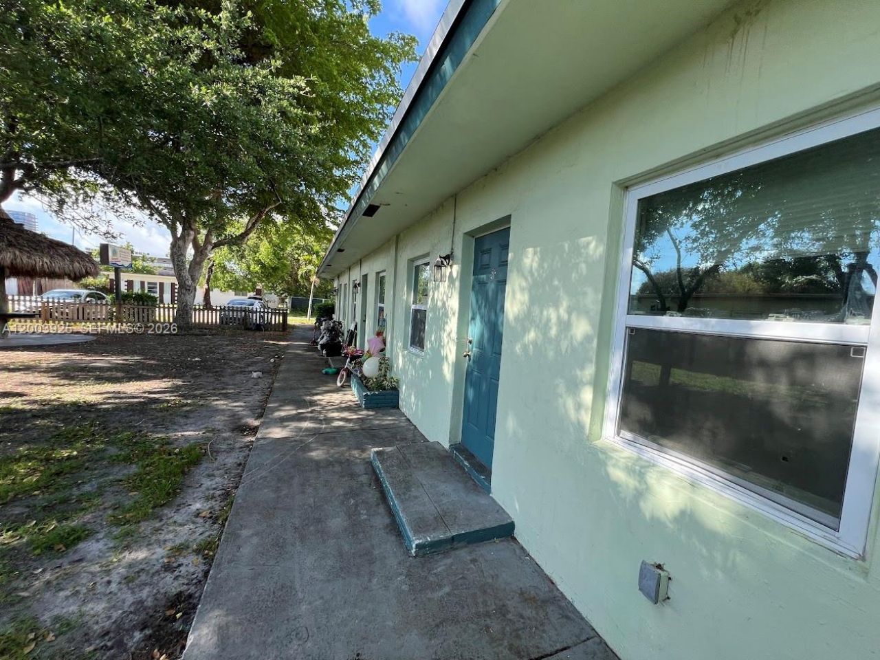 705-713 NE 3rd St, Unit 1-9, Hallandale Beach, FL 33009 Photo