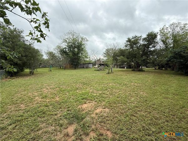 12475 FM 1681 , Nixon, TX 78140