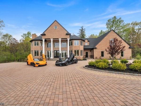 19 Amira Ln, Kinnelon, NJ 07405