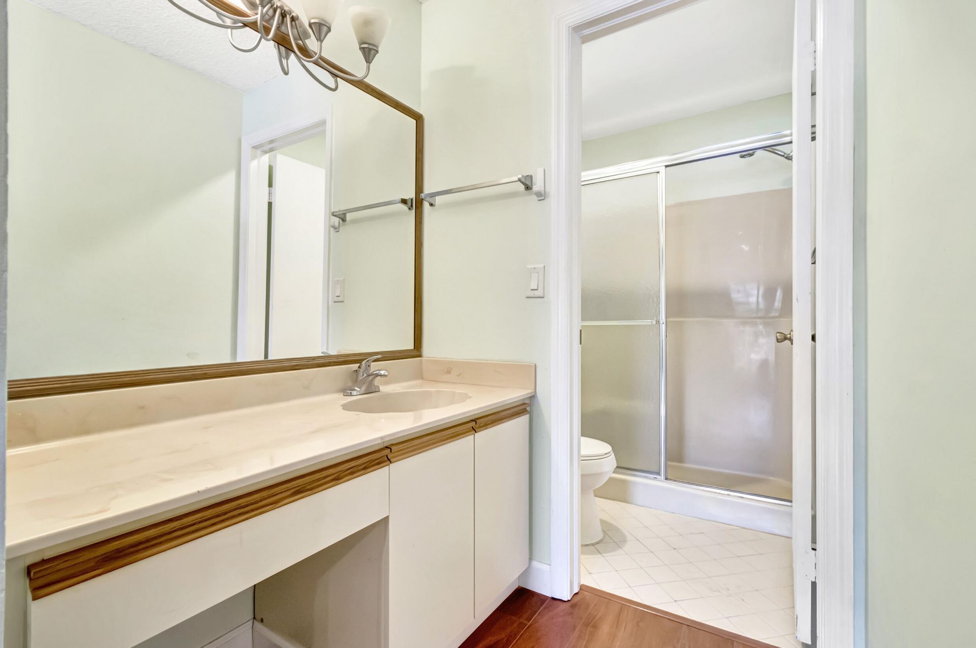 351 Club Circle, Unit 207, Boca Raton, FL 33487 Photo