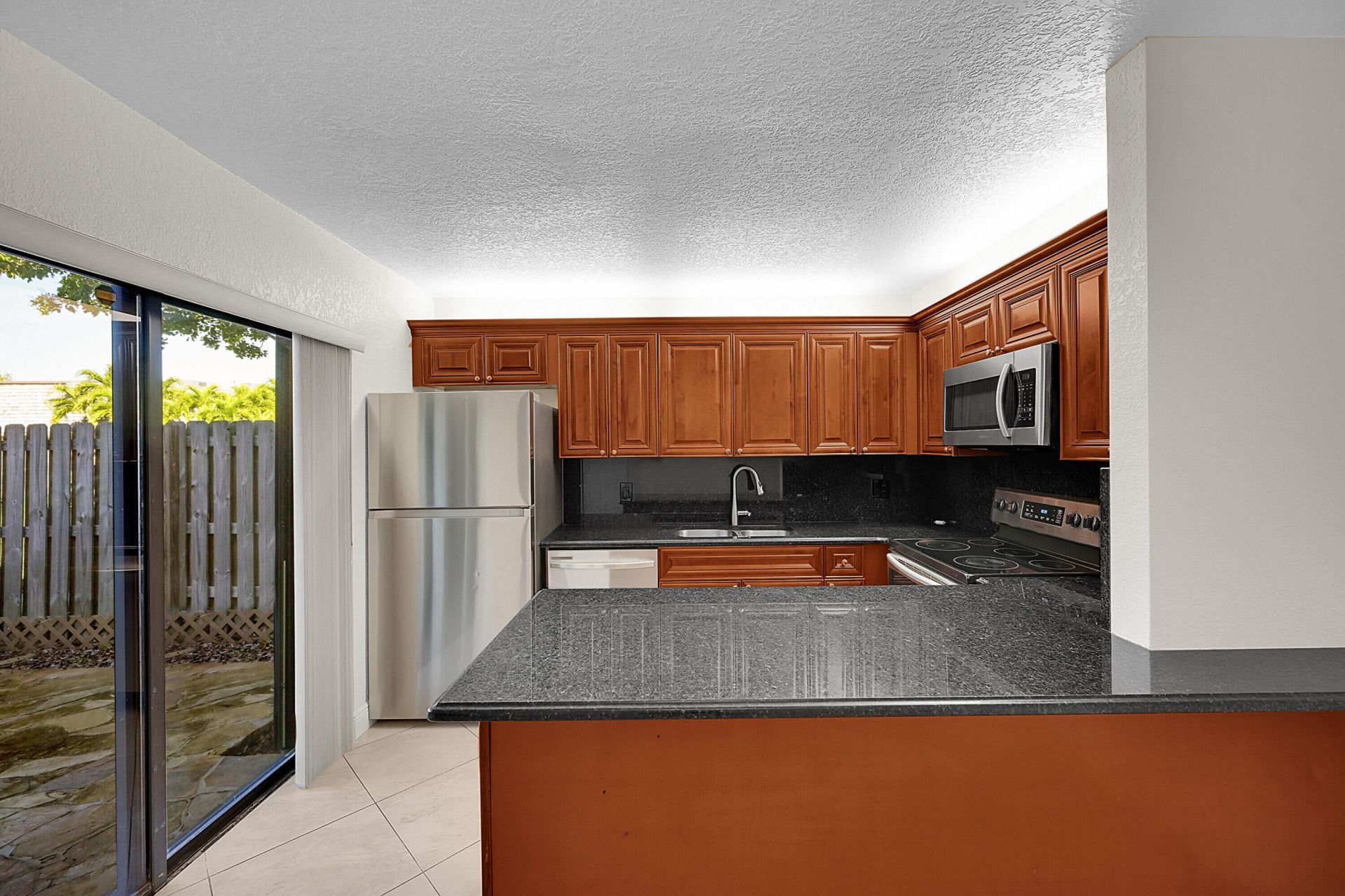 128 Lake Arbor Drive, Palm Springs, FL 33461 Photo