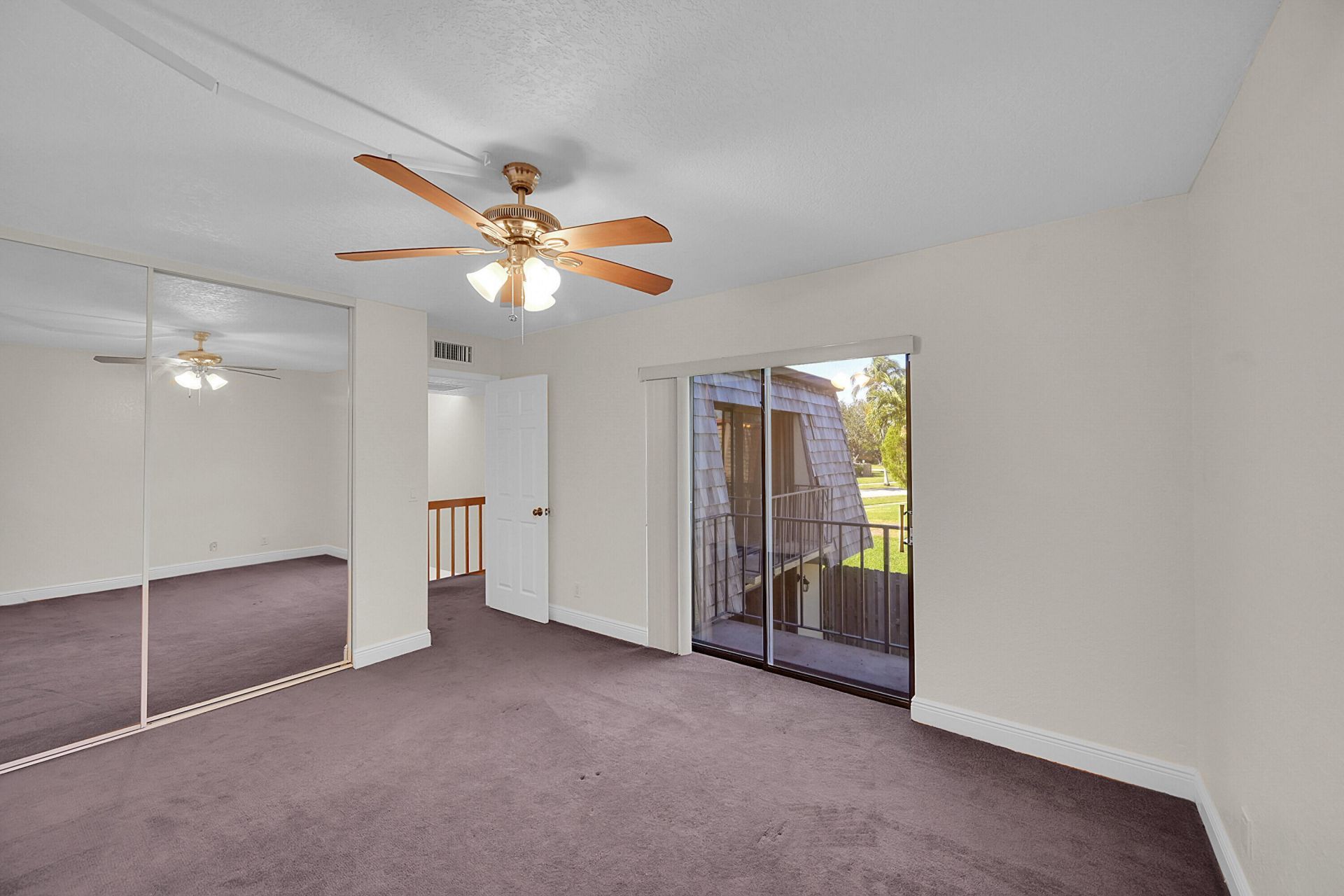 128 Lake Arbor Drive, Palm Springs, FL 33461 Photo