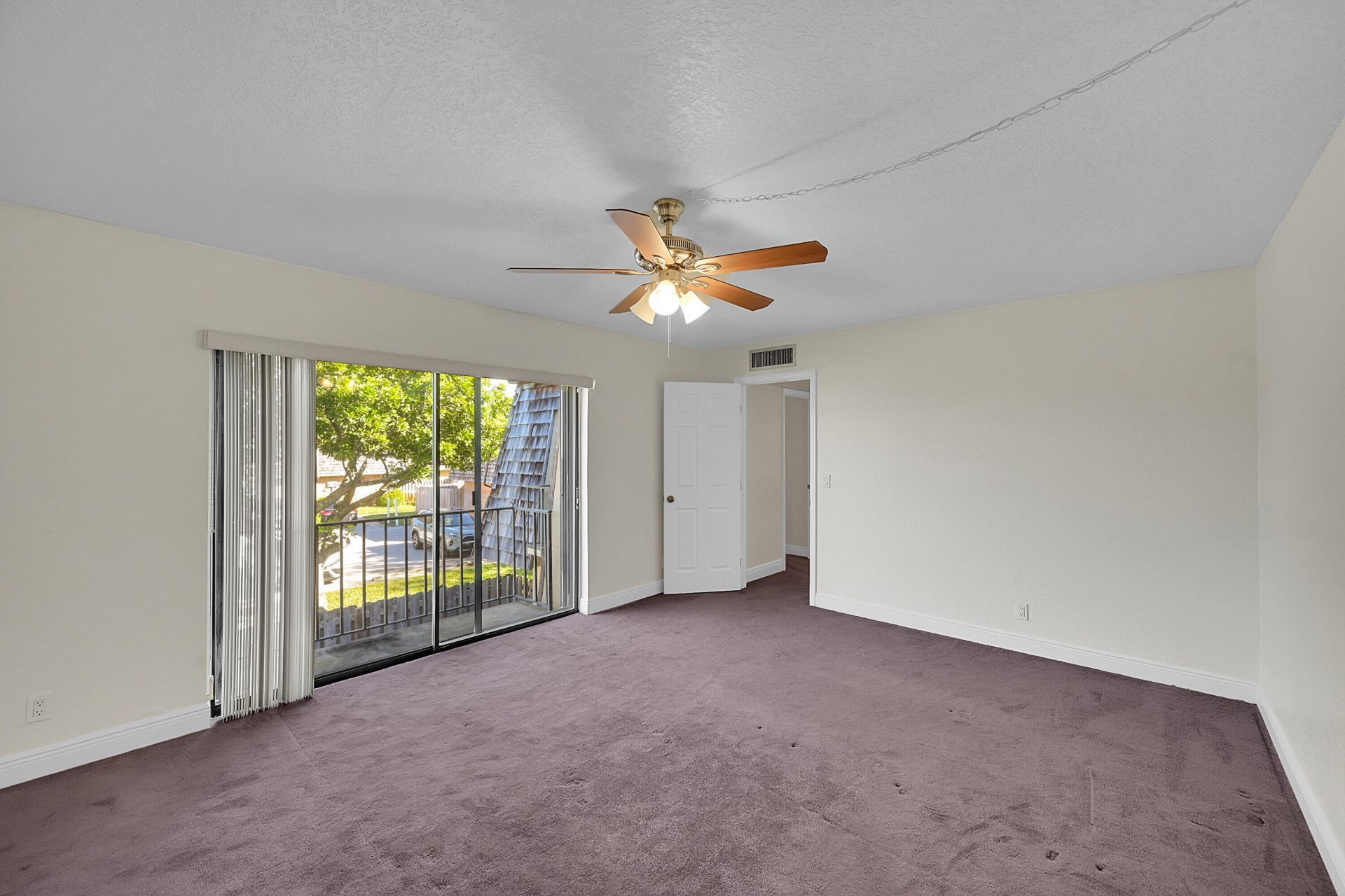 128 Lake Arbor Drive, Palm Springs, FL 33461 Photo