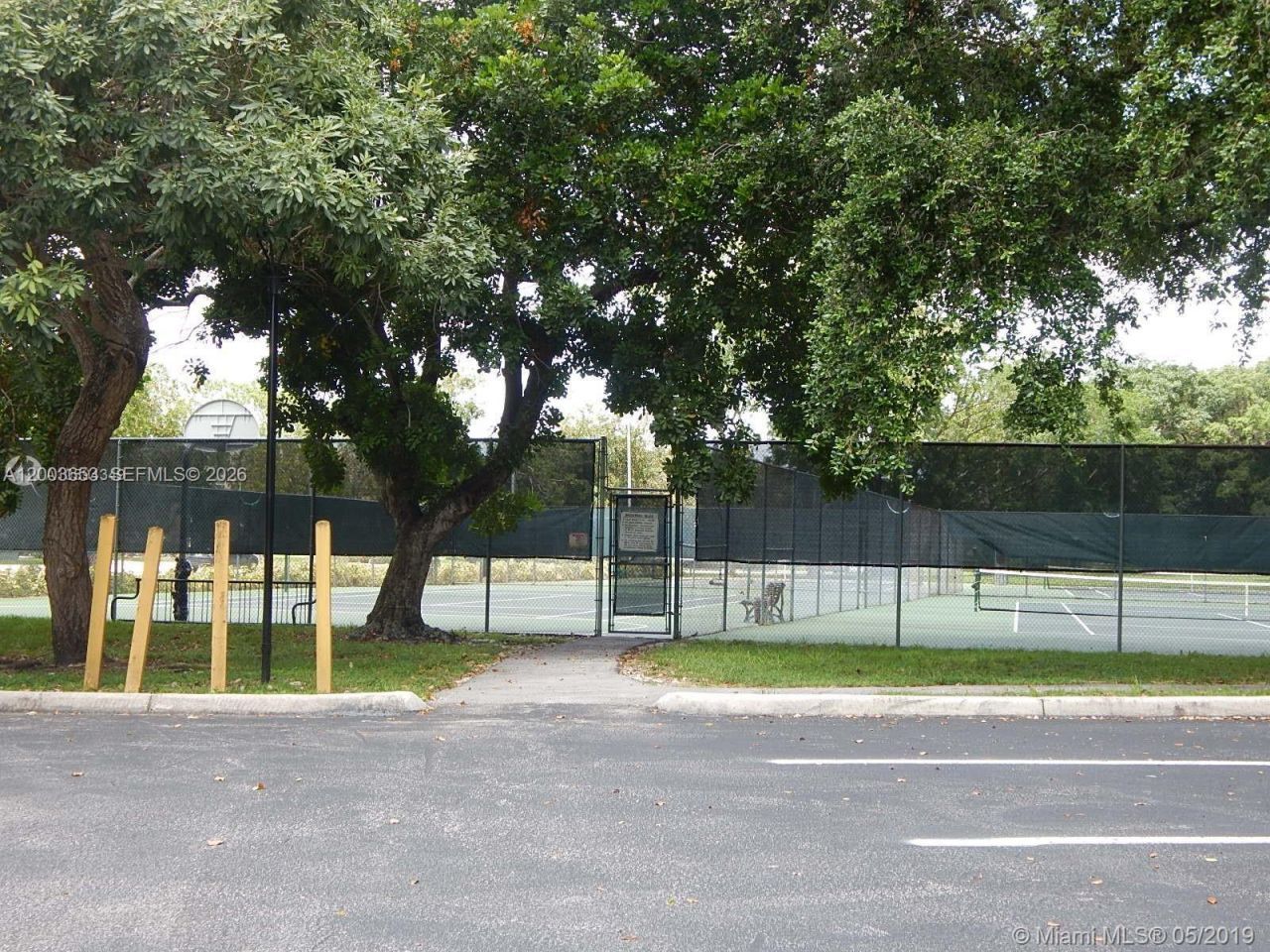 1701 Whitehall Dr, Unit 403, Davie, FL 33324 Photo