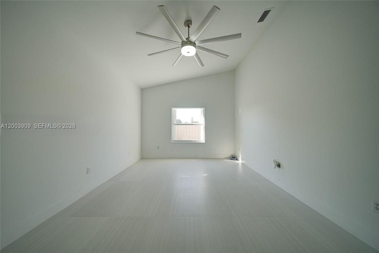 2924 NW 99th Pl , Doral, FL 33172 Photo