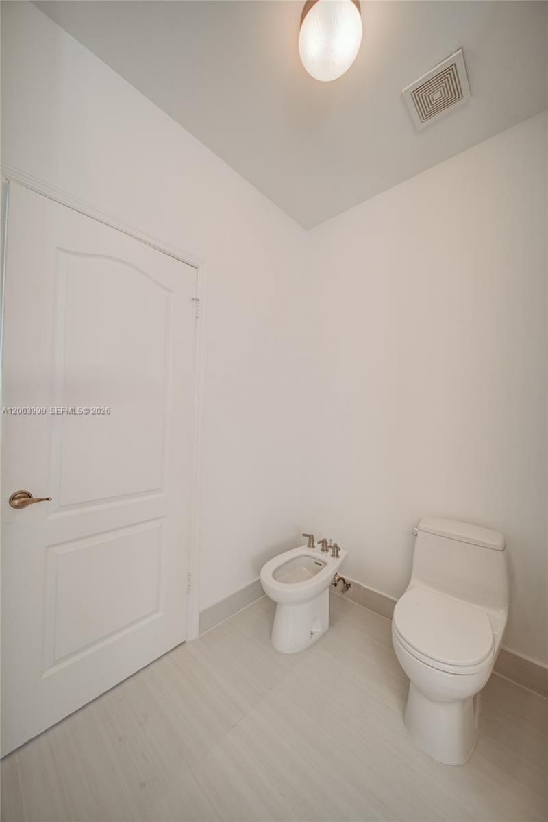 2924 NW 99th Pl , Doral, FL 33172 Photo