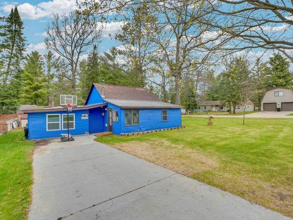 10215 Madison Road E, St Helen, MI 48656