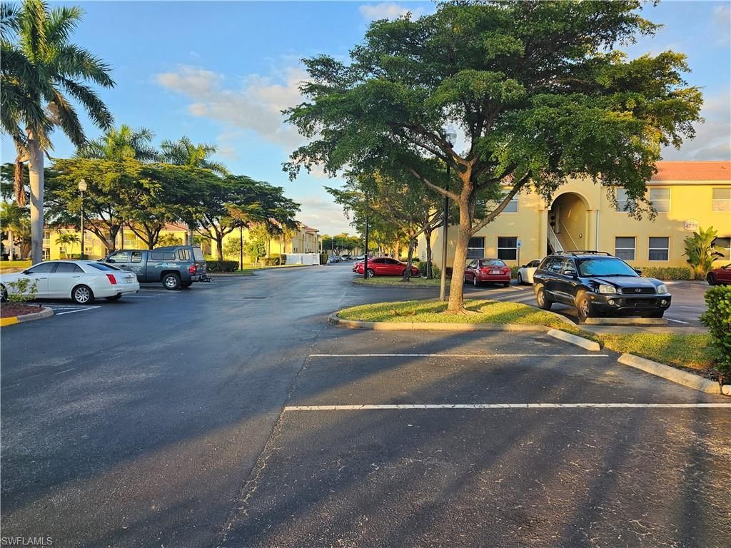 4104 Bellasol Cir, Unit 1312, Fort Myers, FL 33916 Photo