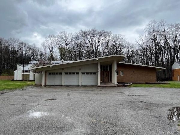 20551 Norwood Drive S, Southfield, MI 48075