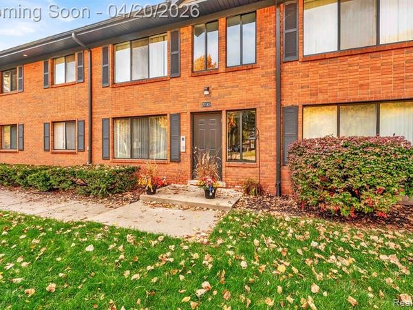 20745 Saint Francis Street, Farmington, MI 48336