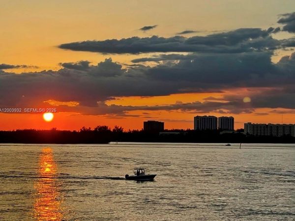 286 Bal Bay Dr , Unit 2B, Bal Harbour, FL 33154