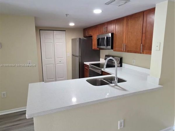 5051 Wiles Rd , Unit 201, Coconut Creek, FL 33073