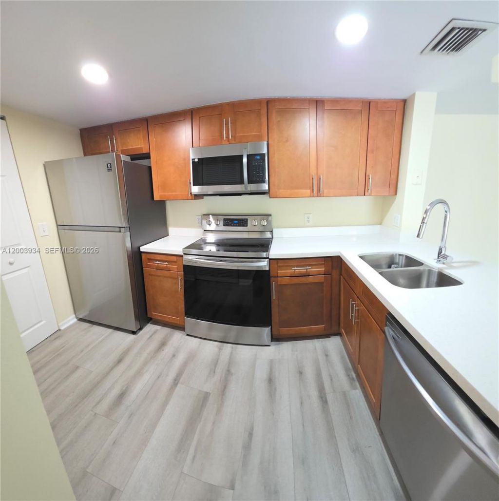 5051 Wiles Rd , Unit 201, Coconut Creek, FL 33073 Photo