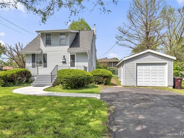 3203 Chaucer Avenue , St Ann, MO 63074