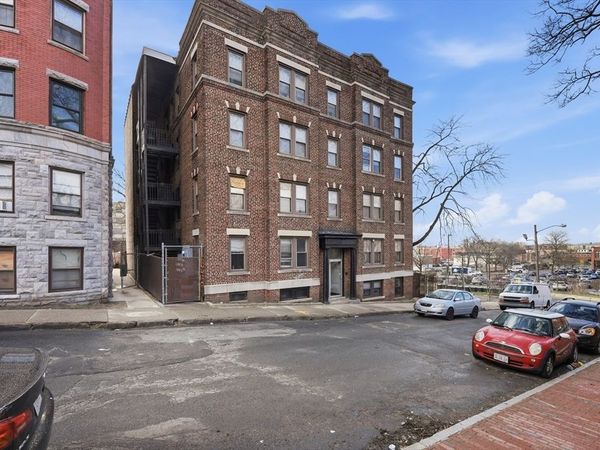 91 E Park St, Springfield, MA 01105