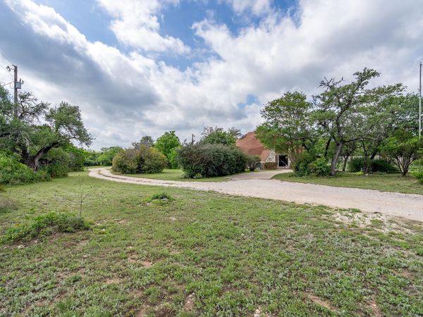 684 Indian Oaks , Liberty Hill, TX 78642