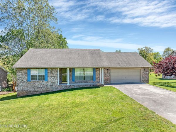 2036 Little Best Rd, Maryville, TN 37803