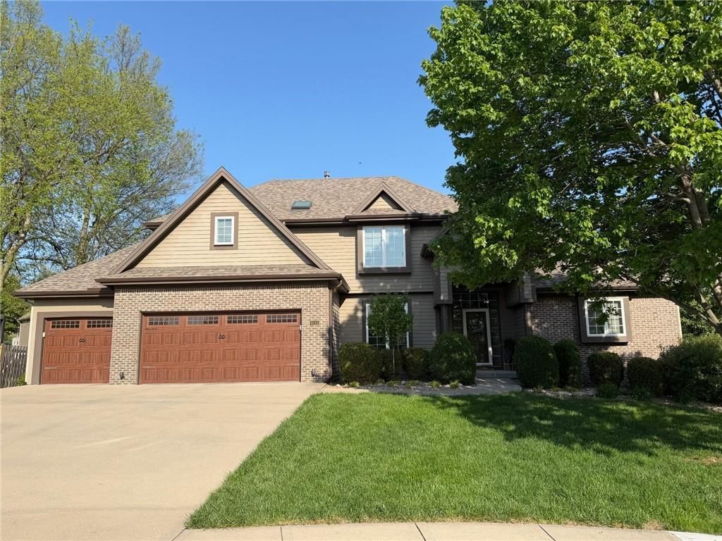 9115 N Stark Court, Kansas City, MO 64157 Main Photo