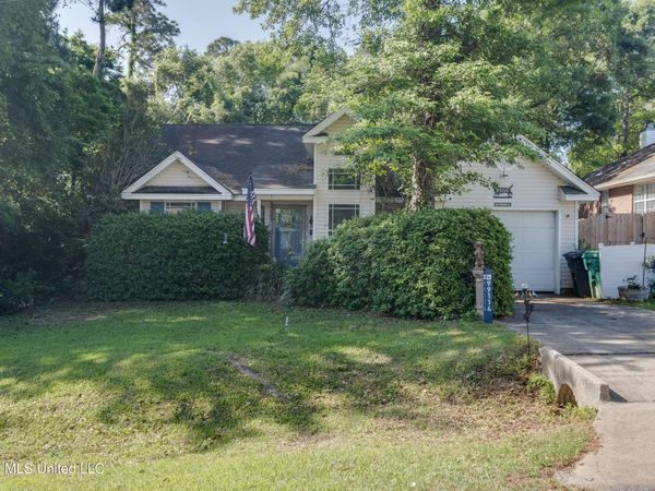 99114 Koloa Street, Diamondhead, MS 39525