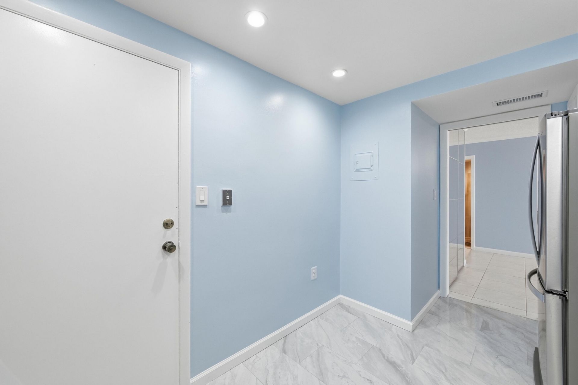 801 S Ocean Drive, Unit 404, Hollywood, FL 33019 Photo