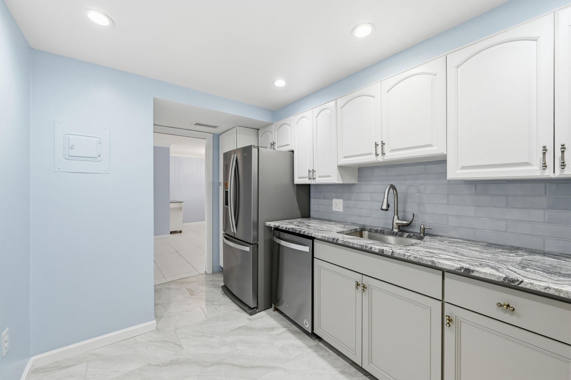 801 S Ocean Drive, Unit 404, Hollywood, FL 33019 Photo