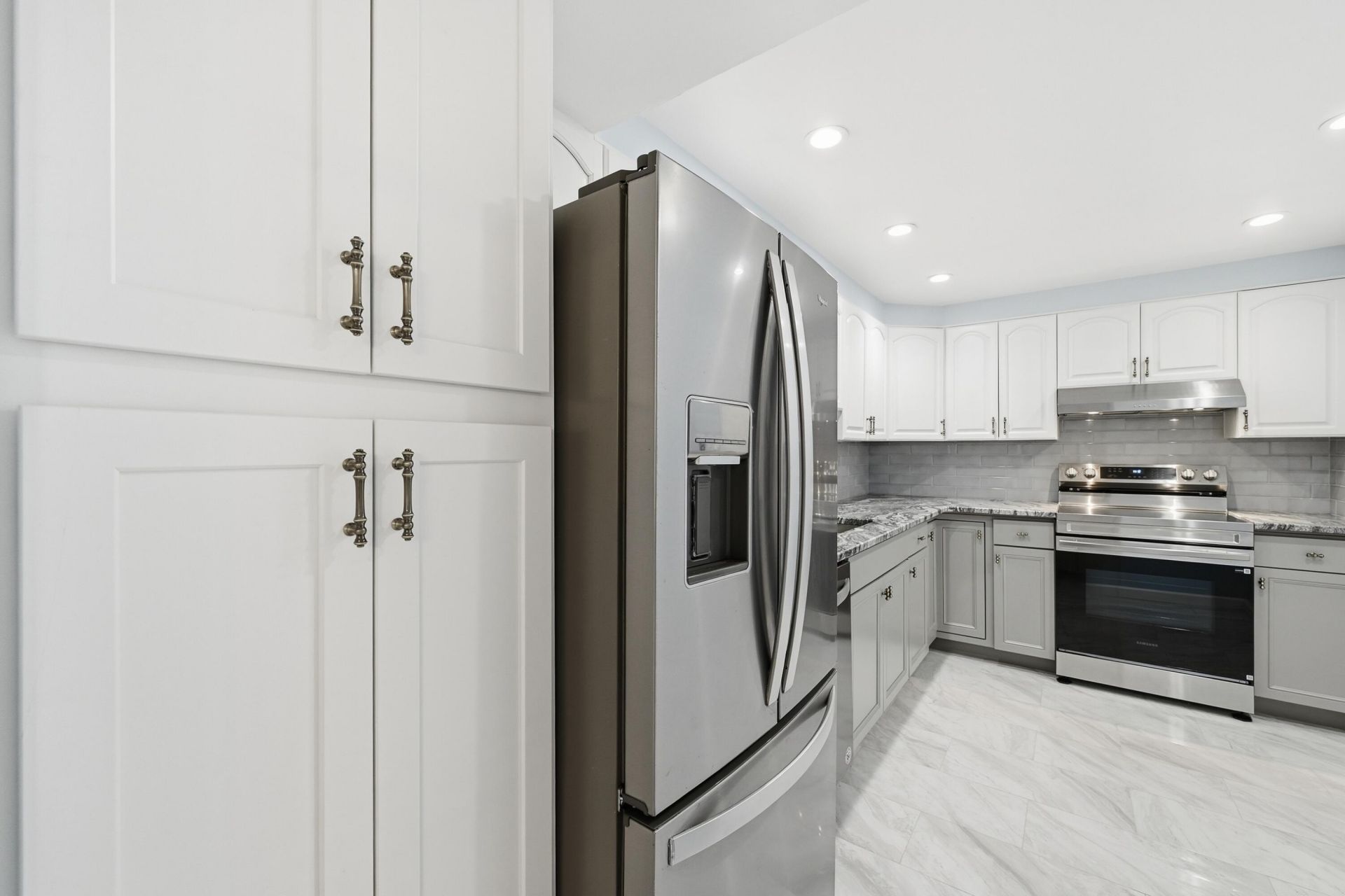 801 S Ocean Drive, Unit 404, Hollywood, FL 33019 Photo