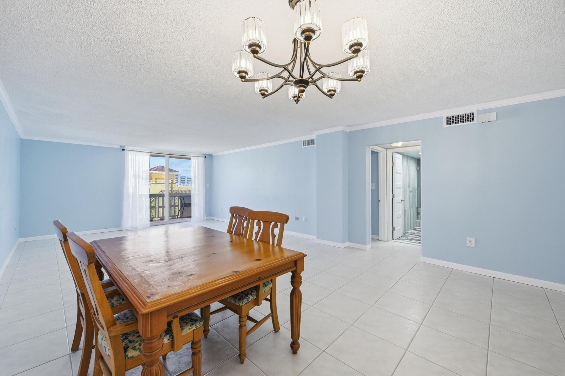 801 S Ocean Drive, Unit 404, Hollywood, FL 33019 Photo